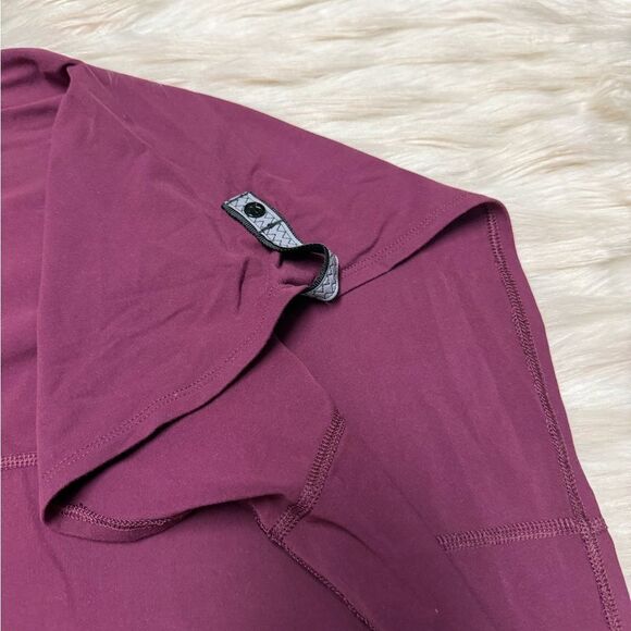Lululemon Vinyasa Scarf in Maroon - Picture 6 of 6
